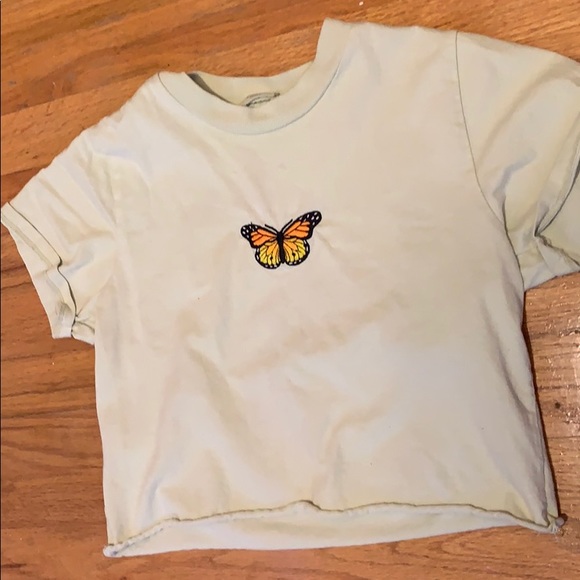 Brandy Melville light green/cream cropped shirt - Picture 2 of 4